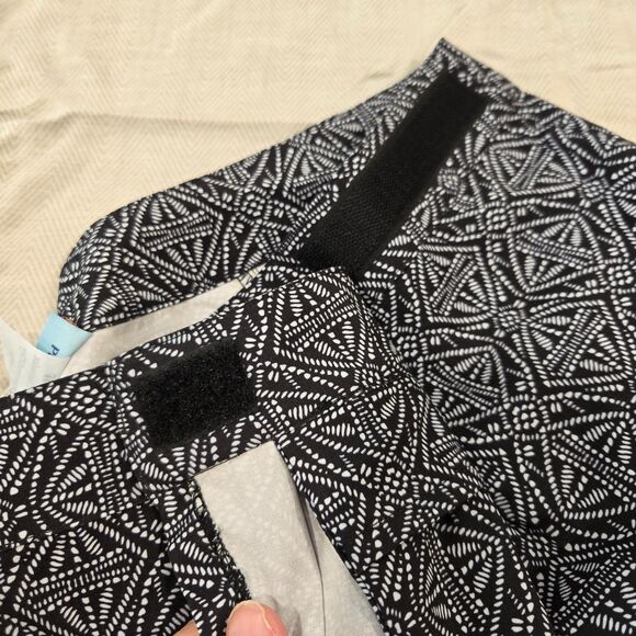 RipSkirt Hawaii Wrap Midi Skirt Size XL Length 3 Black Batik NEW travel Beach - Picture 5 of 5